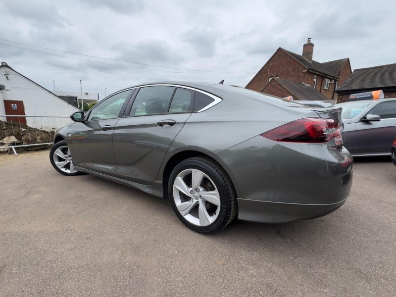 VAUXHALL INSIGNIA