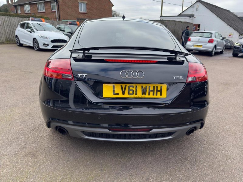 AUDI TT