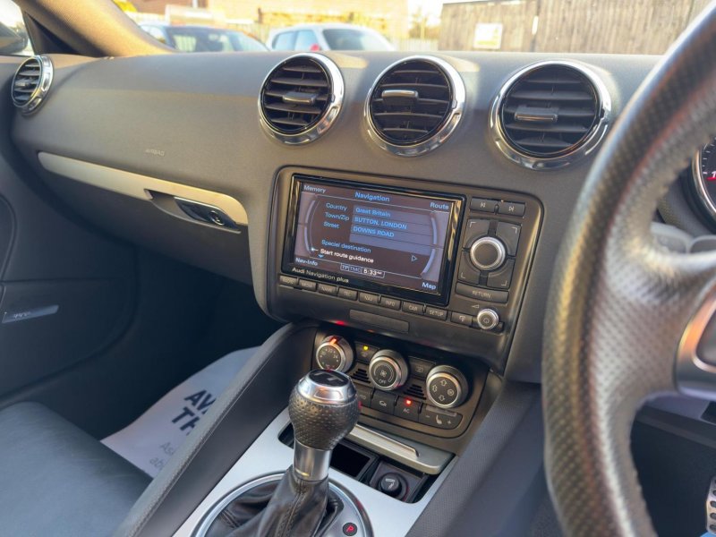 AUDI TT