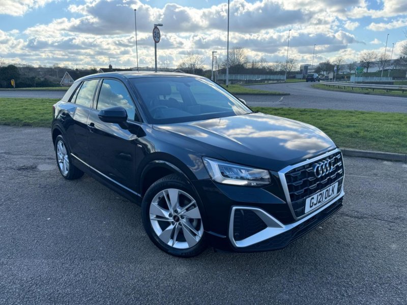 AUDI Q2