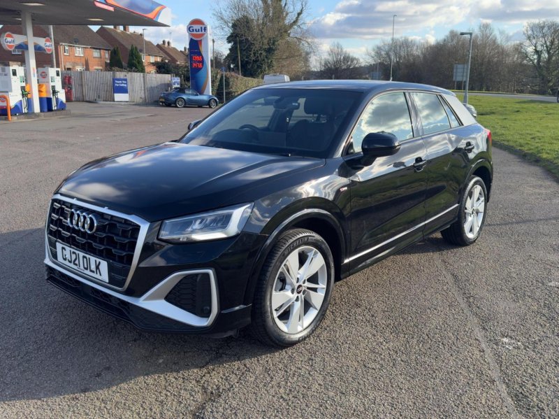 AUDI Q2