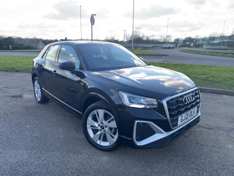 AUDI Q2