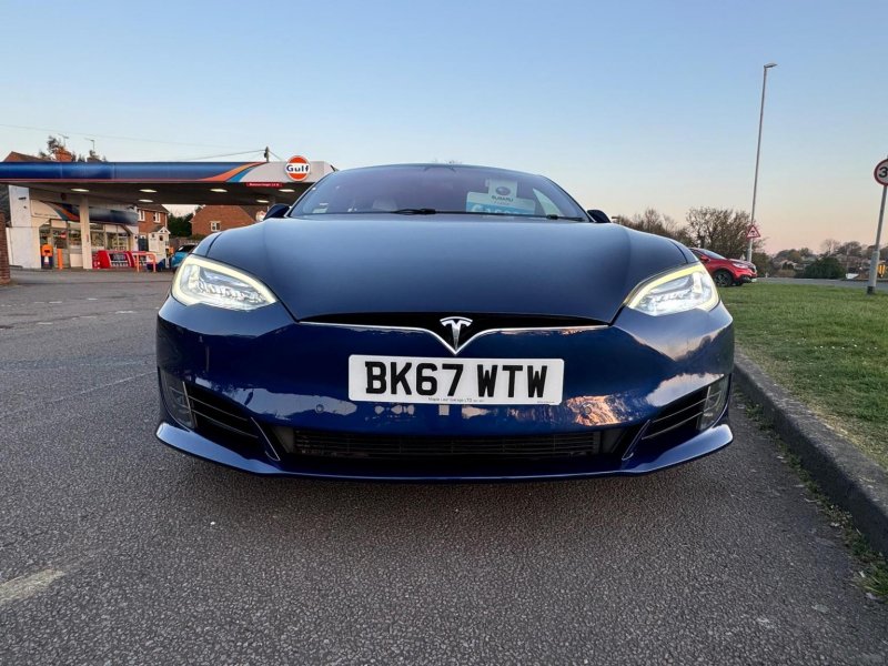 TESLA MODEL S