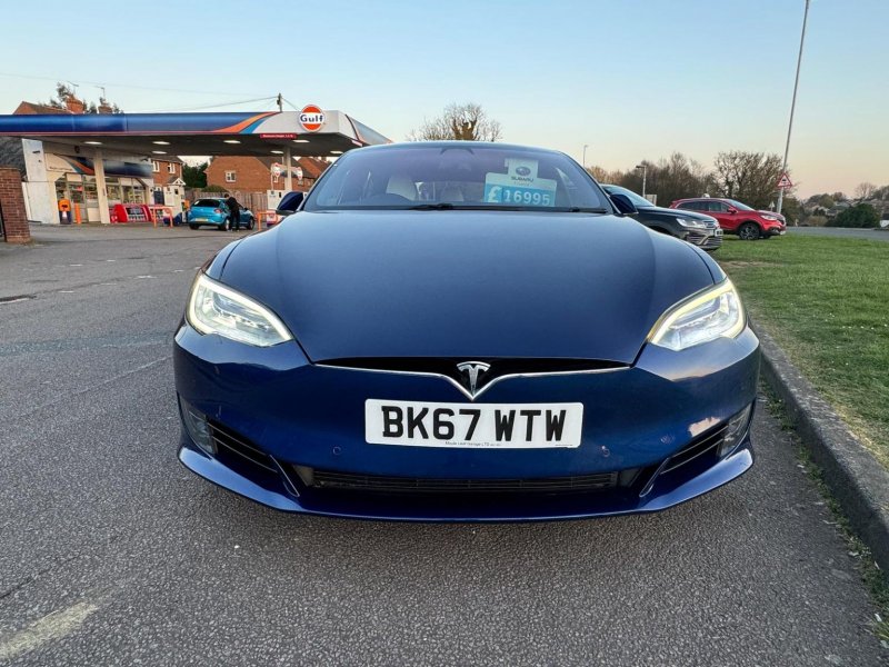 TESLA MODEL S