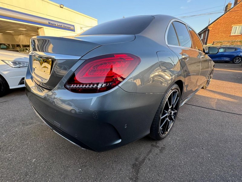 MERCEDES-BENZ C CLASS