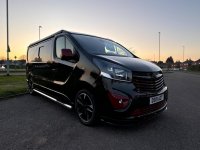 VAUXHALL VIVARO
