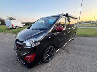 VAUXHALL VIVARO