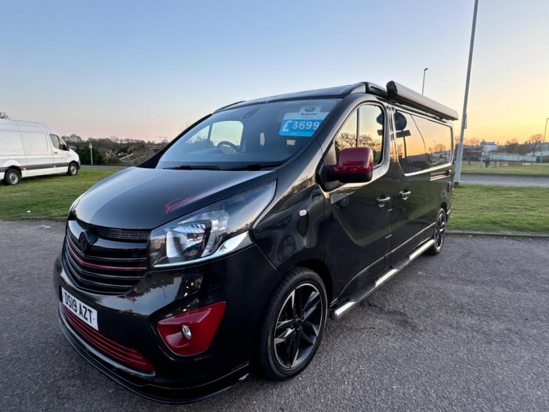 VAUXHALL VIVARO