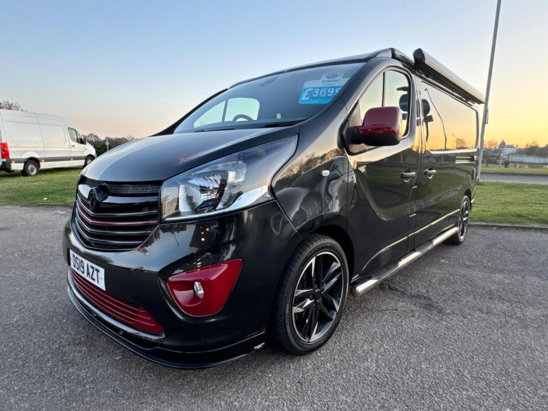 VAUXHALL VIVARO