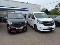 VAUXHALL VIVARO